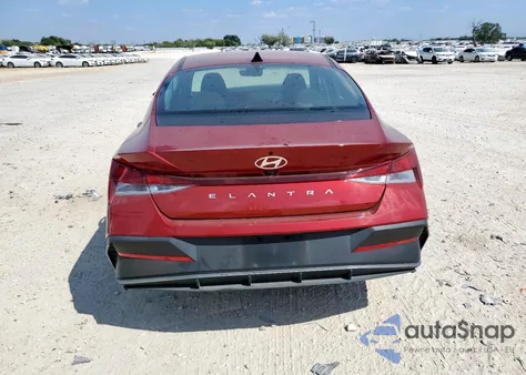 2024 Hyundai Elantra Sel z USA, uszkodzony, nr VIN KMHLM4DG9RU657591